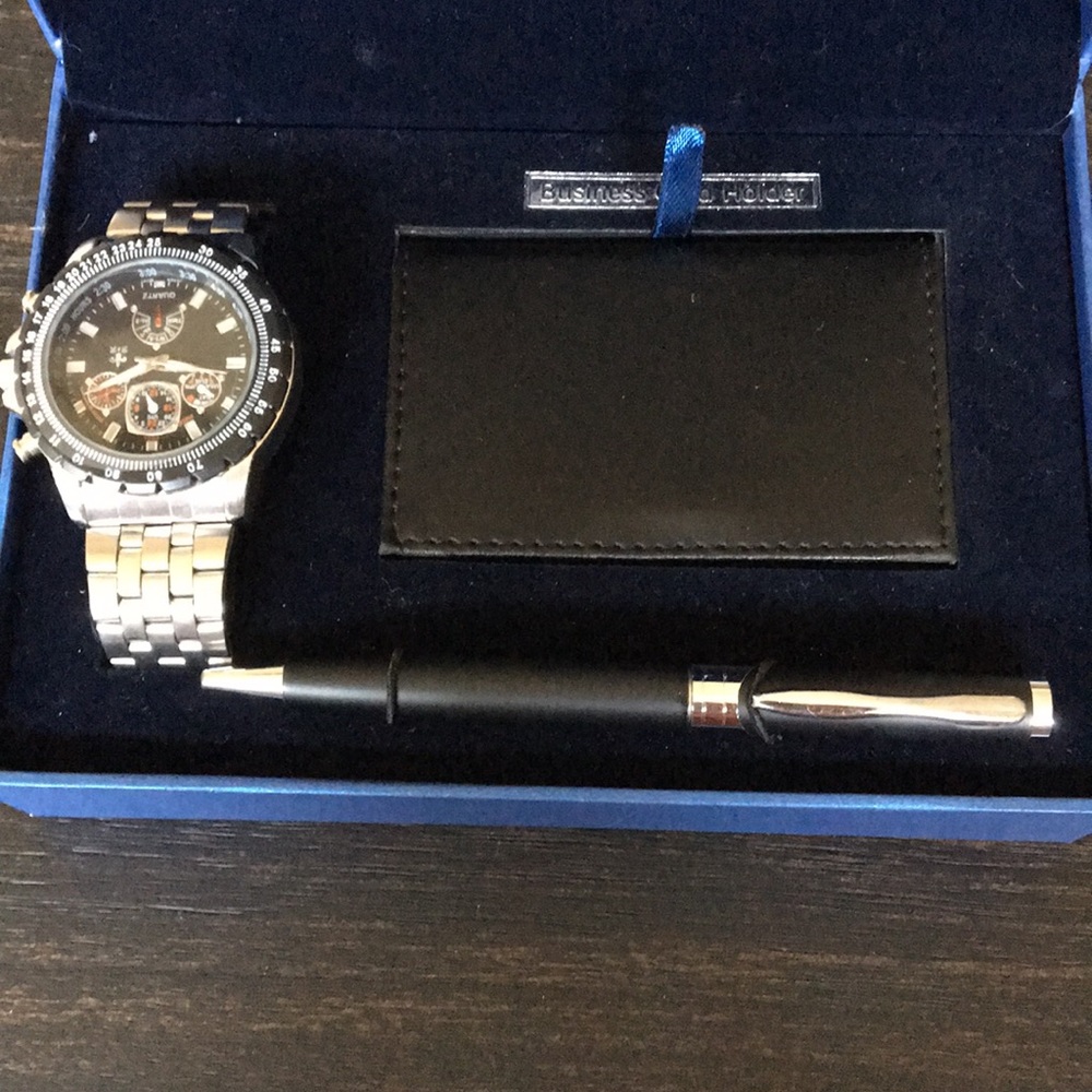 Bella and Rose Men’s Watch Gift Set - Picture 2 of 3